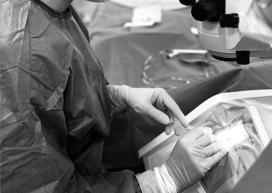 Implant phaque ICL — chirurgie réfractive intra-oculaire par le Dr Alexandre HAGE
